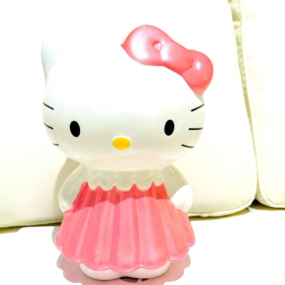 Hellokitty Ceramic Display - image 2